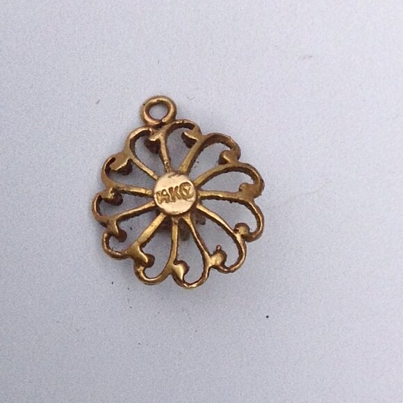 Filigree 14K Gold and Opal Cabochon Necklace Snowflake Pendant - Picture 10 of 17